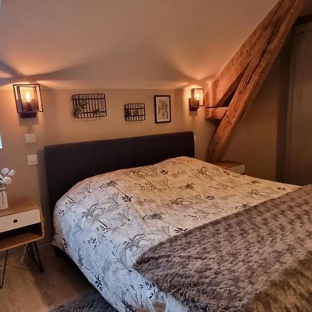 Au Nid des Champs, Agréable chambre d'hôtes avec jacuzzi sur demande, proche de Chartres Dammarie  Exterior foto
