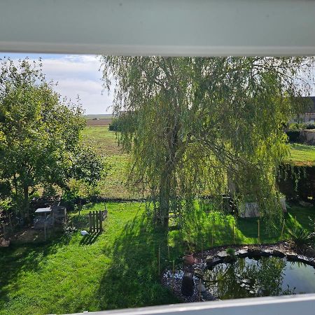 Au Nid des Champs, Agréable chambre d'hôtes avec jacuzzi sur demande, proche de Chartres Dammarie  Exterior foto