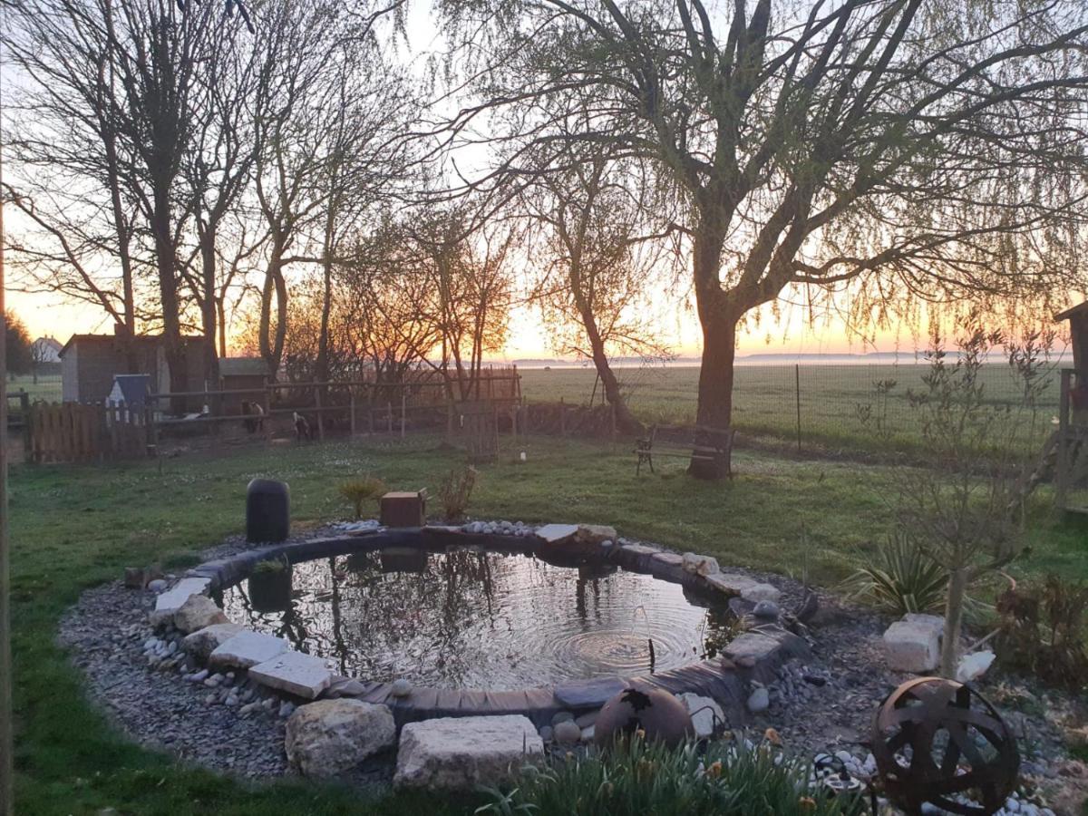 Au Nid des Champs, Agréable chambre d'hôtes avec jacuzzi sur demande, proche de Chartres Dammarie  Exterior foto
