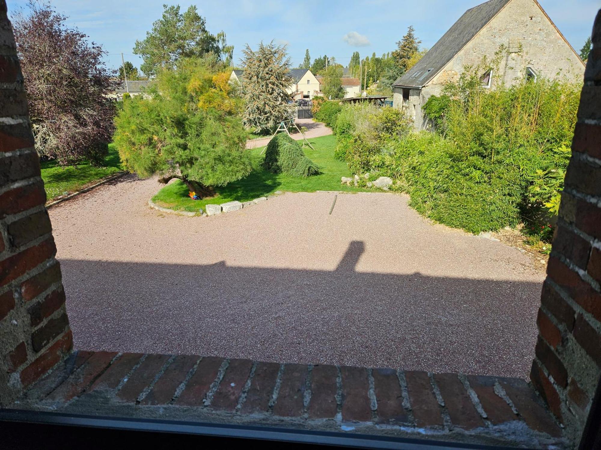 Au Nid des Champs, Agréable chambre d'hôtes avec jacuzzi sur demande, proche de Chartres Dammarie  Exterior foto